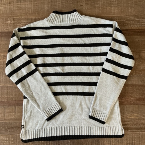 Karl Lagerfeld Black and White Women's Striped Mock-Neck Sunglasses Sweater - Picture 7 of 7
